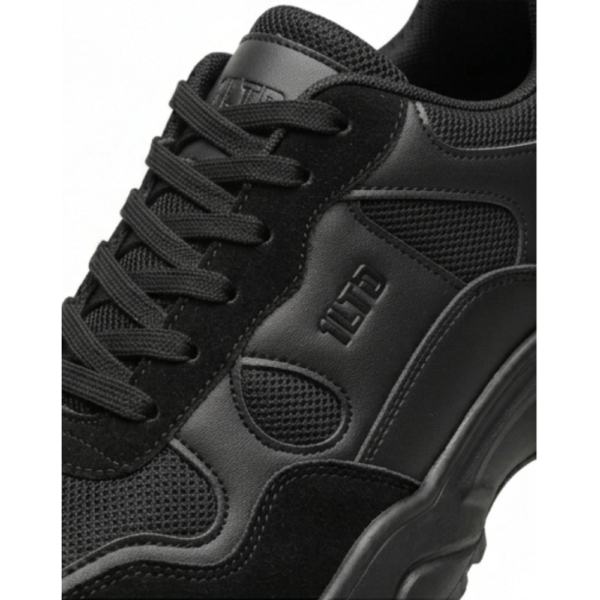Men Black Breathable Lightweight Casual Sneakers